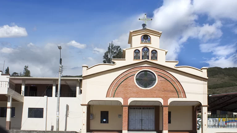 iglesia-de-chican-67b014d7e7bb6 iglesia-de-chican-67b014d7e7bb6