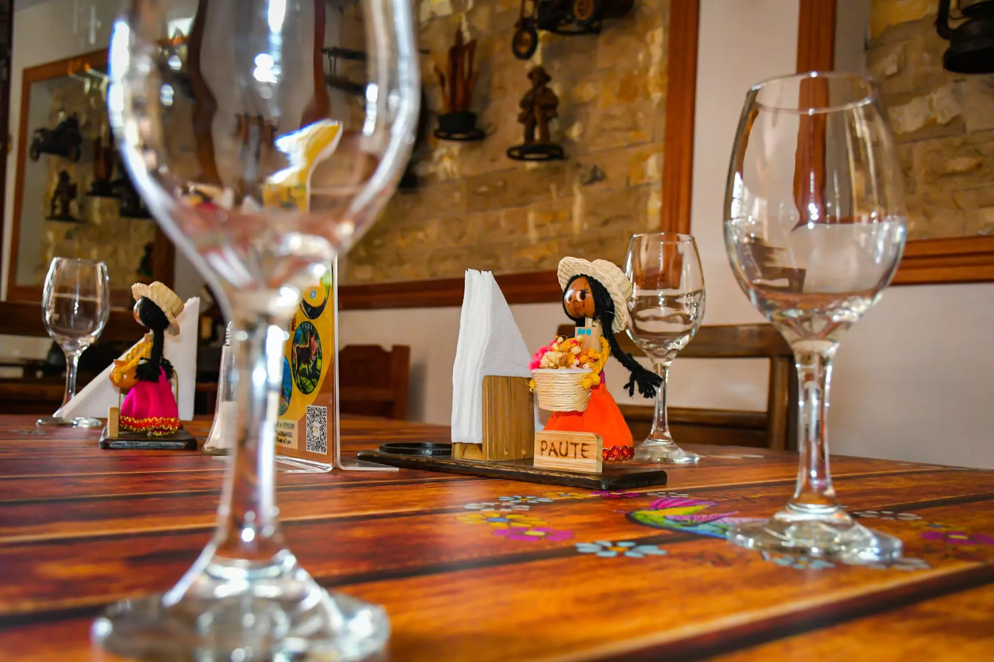 Restaurant CORVEL especialidades pauteñas