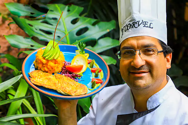 Restaurant CORVEL especialidades pauteñas