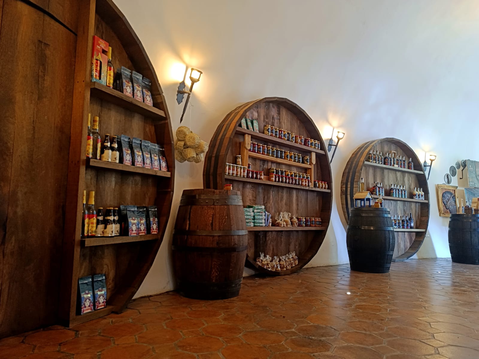 Frutiland bodega de licores artesanales